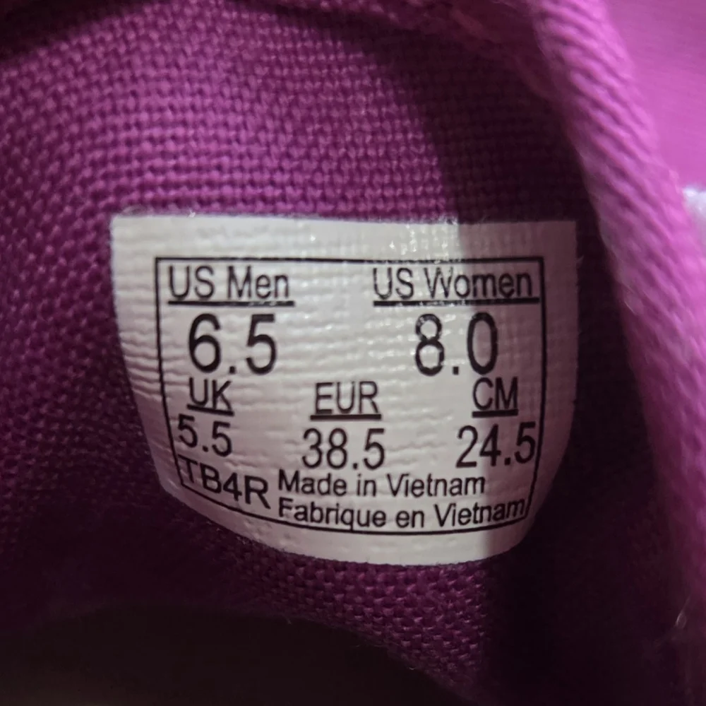 Vans Unisex  Magenta & White Authentic Low Pro Lace Up Shoe TB4R - Picture 3 of 4